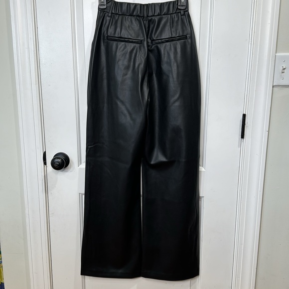 ABERCROMBIE AND FITCH VEGAN LEATHER CURVE LOVE TAILORED WIDE LEG PANT XS - Picture 9 of 10